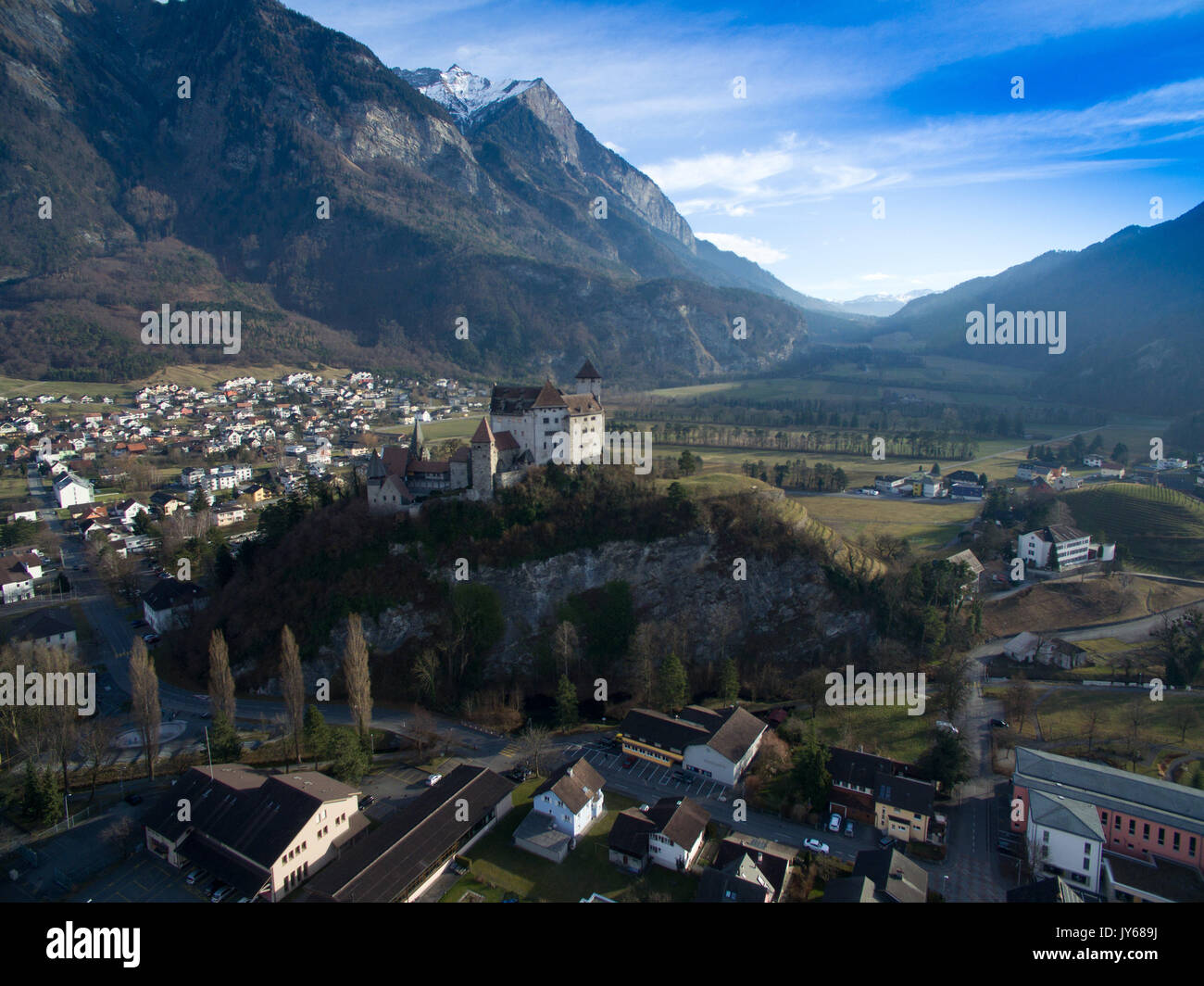 Luftaufnahme der Burg Gutenberg in Balzers im Fürstentum Liechtenstein *** Local Caption *** Balzers, Lichtenstein, Castle, Tourism, Palace, Switzerla Stock Photo