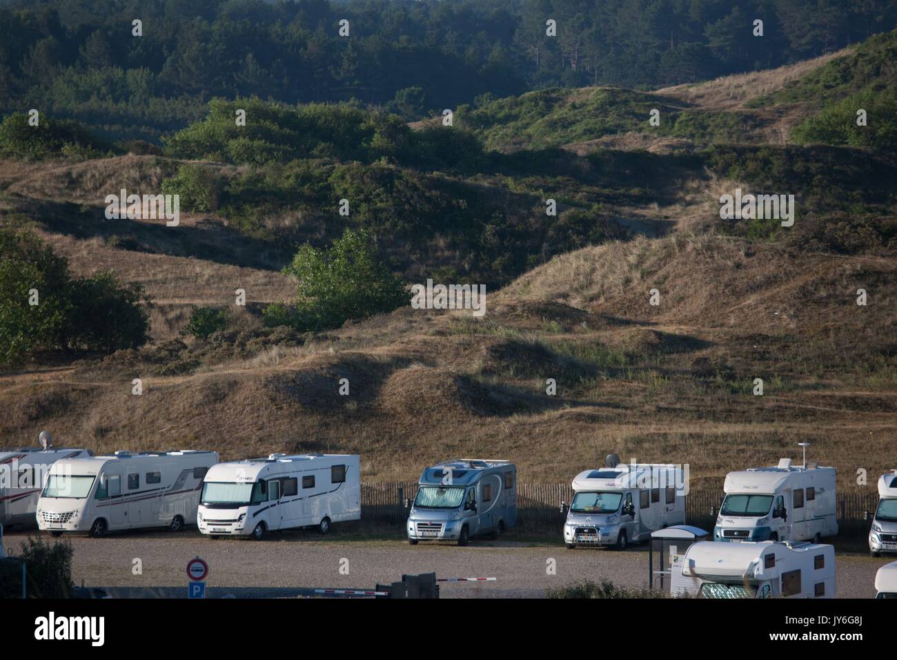 France, Région des Hauts de France, Picardie, Baie de Somme, Fort Mahon,  aire de camping car, parking Photo Gilles Targat Stock Photo - Alamy