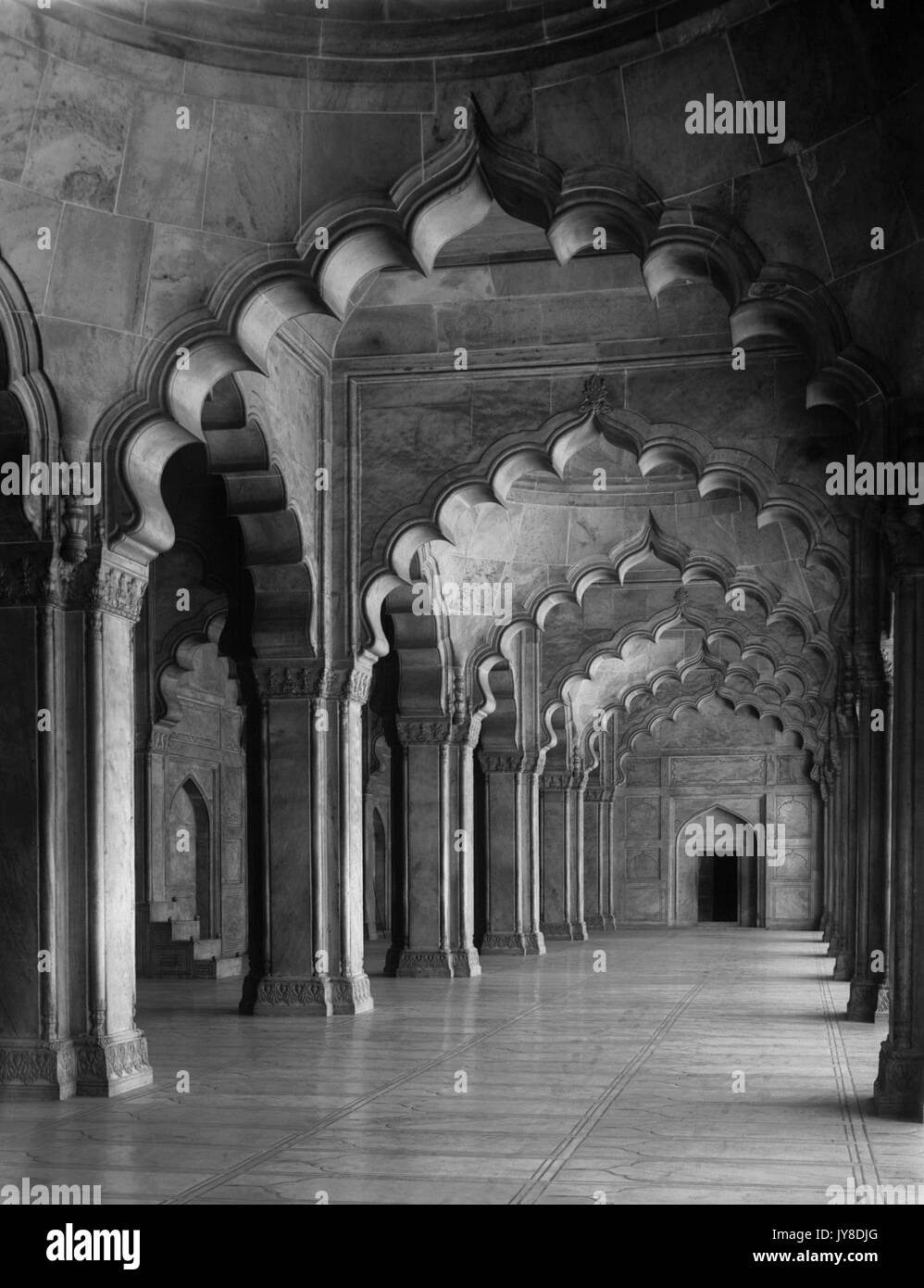 AJAXNETPHOTO. 2ND JANUARY, 1922. AGRA, INDIA. - MOTI MASJID INTERIOR IN AGRA FORT. PHOTO:T.J.SPOONER COLL/AJAX VINTAGE PICTURE LIBRARY REF; 19220201 1023  Stock Photo