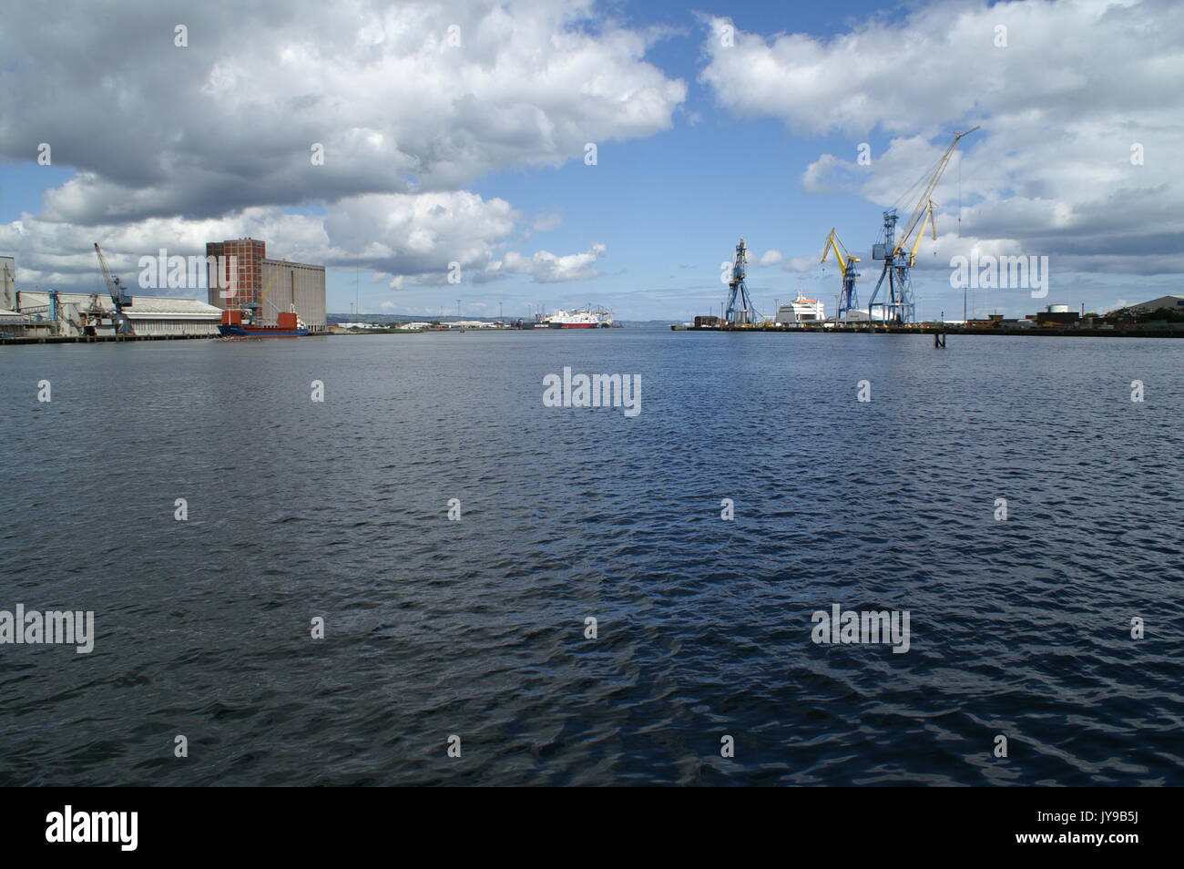 Port of belfast and titanic building hi-res stock photography and ...