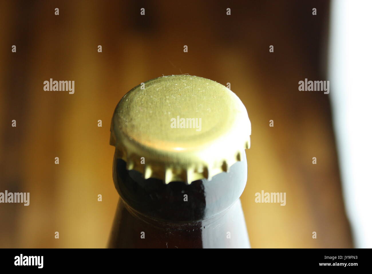 Metal bottle cap hires stock photography and images Alamy