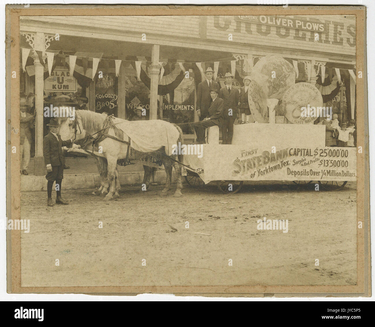 Parade Float, First State Bank of Yorktown, Texas Stock Photo Alamy