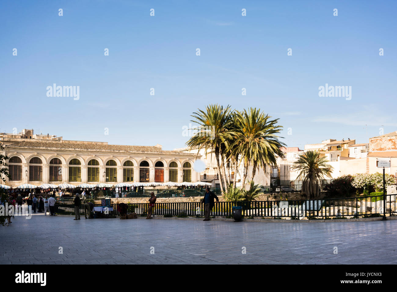 Piazza Emanuele Pancali on Ortigia Island with Roman ruins, Syracuse, Sicily, Italy Stock Photo