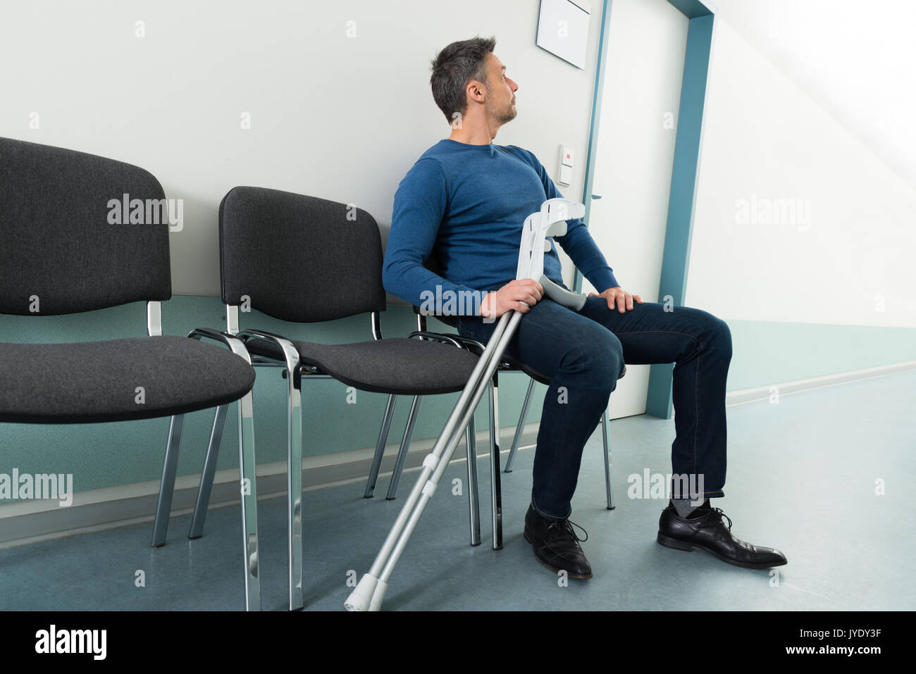 Sitting on broken chair hires stock photography and images Alamy