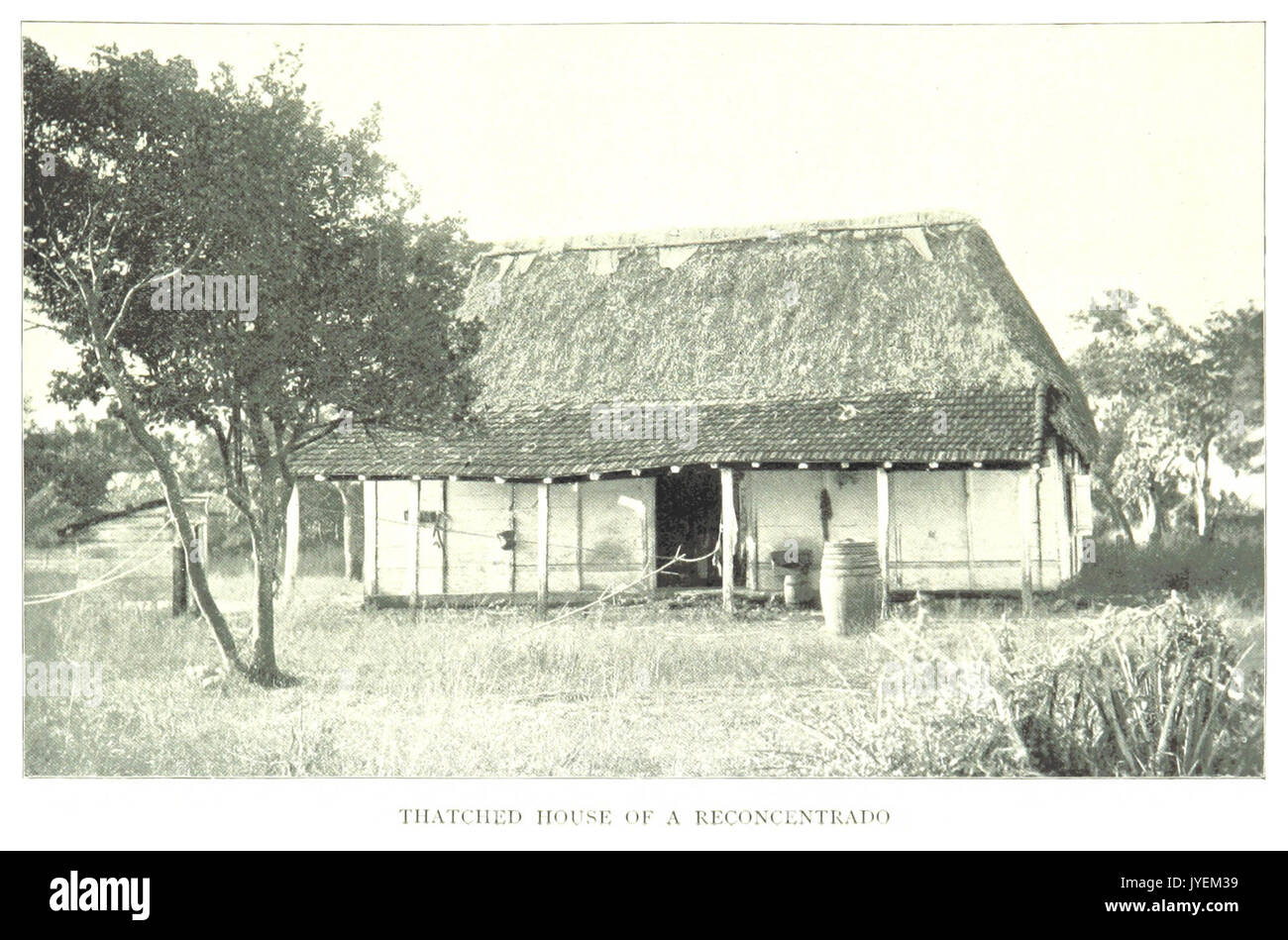 CLARK(1899) Cuba p309   THATCHED HOUSE OF A RECONCENTRADO Stock Photo