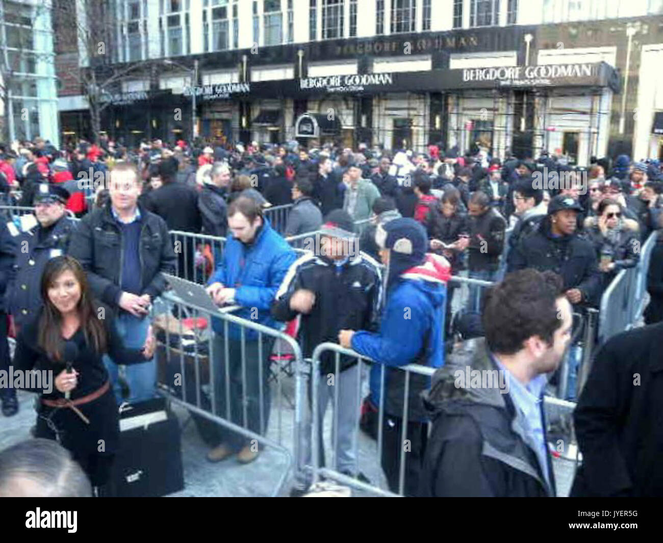 Technology launch crowd hi-res stock photography and images - Alamy