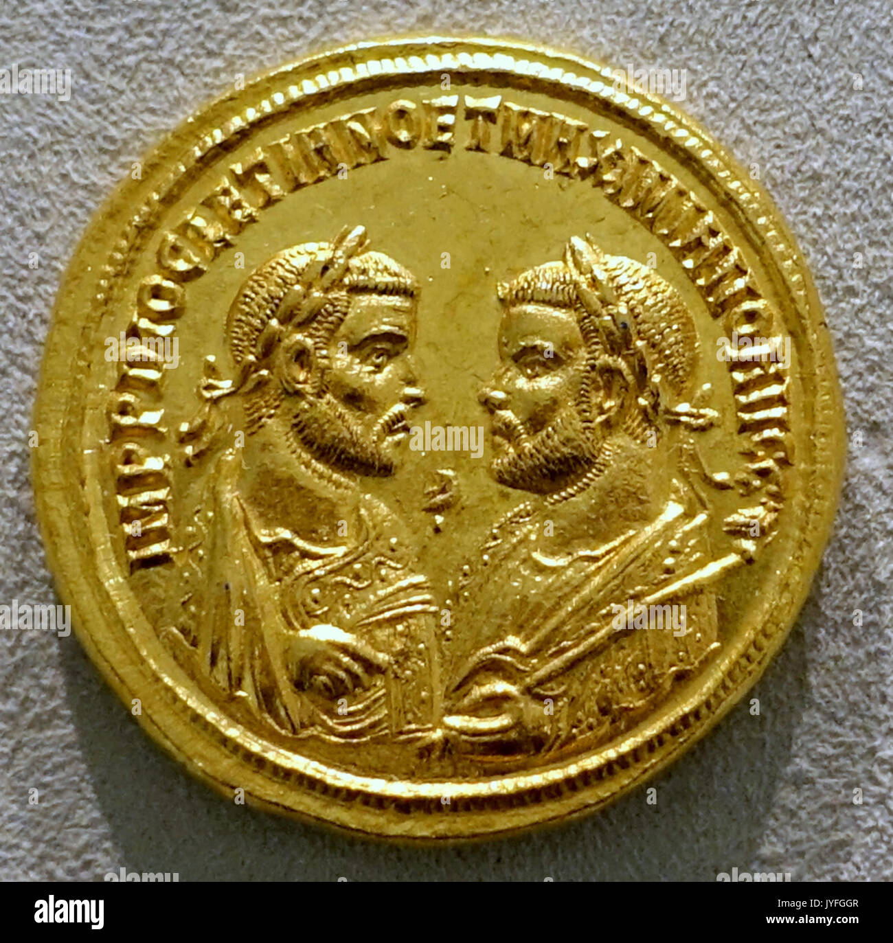 5 Aurei, Diocletian and Maximianus Herculius, Elephantenquadriga, Rome, 287 AD   Bode Museum   DSC02724 Stock Photo