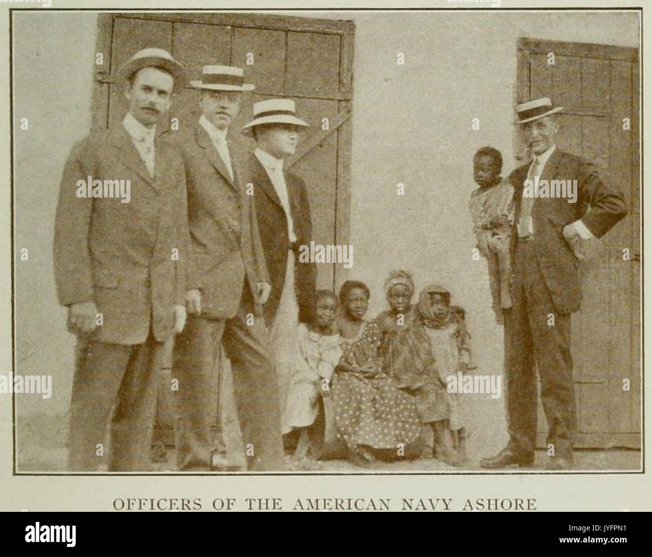 American navy officers hi-res stock photography and images - Alamy