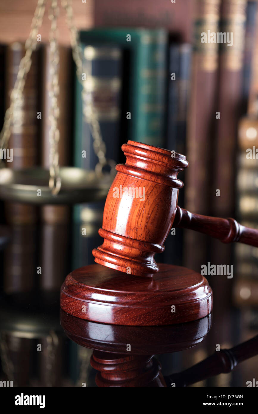 Courtroom uk hires stock photography and images Alamy