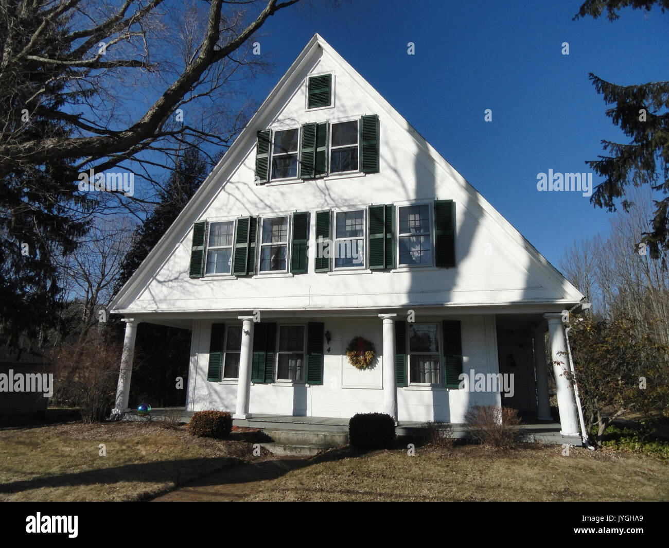Brimfield ma hires stock photography and images Alamy