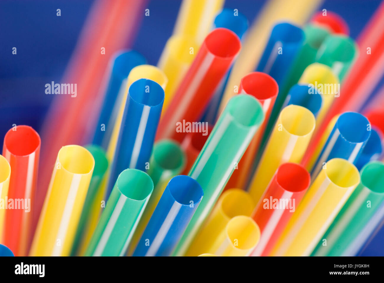 Bunch of straws hi-res stock photography and images - Alamy