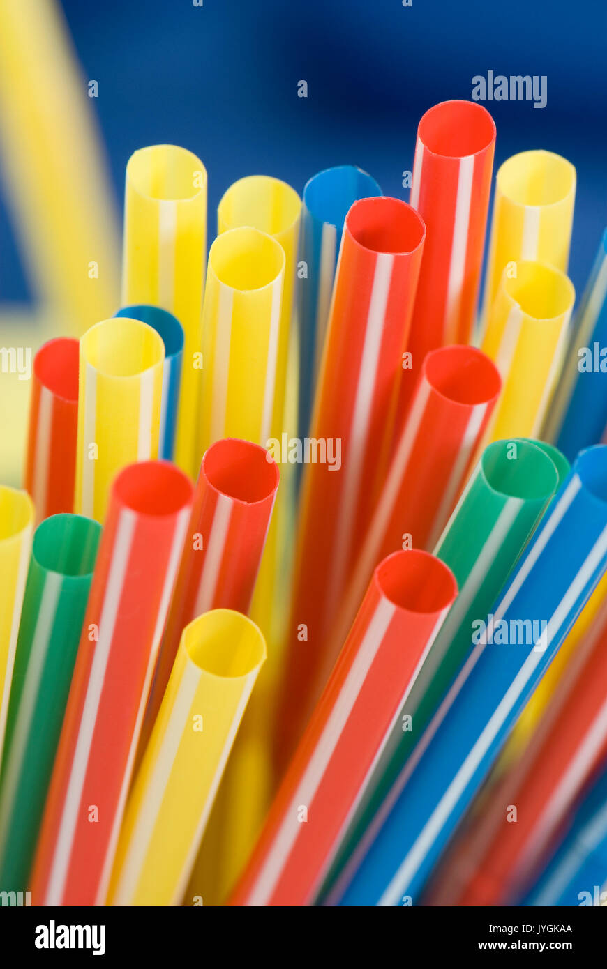 Bunch of straws hi-res stock photography and images - Alamy
