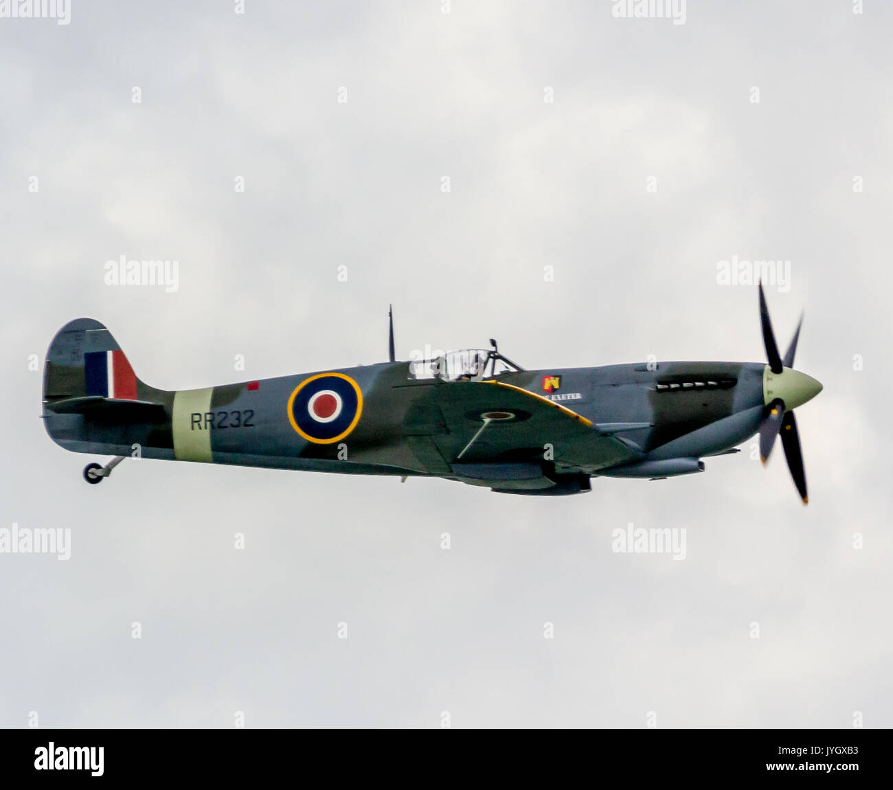 Eastbourne, East Sussex, United Kingdom. 18h August 2017. Spitfire dispaly at the 25th Eastbourne Airshow Credit: Alan Fraser/Alamy Live News Stock Photo