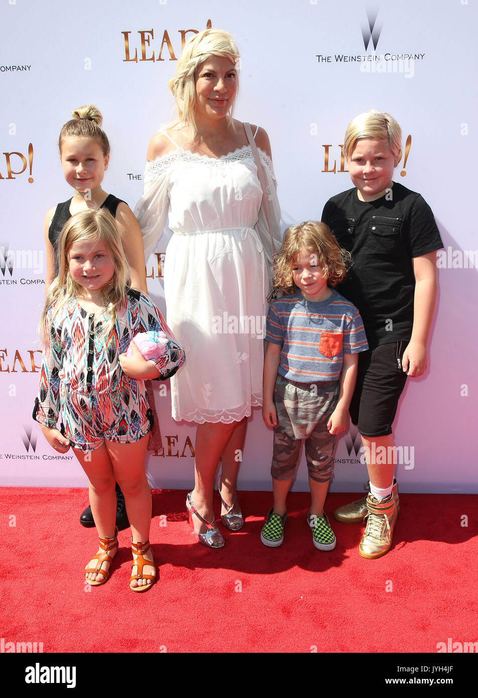 Tori Spelling Liam Aaron Mcdermottnull