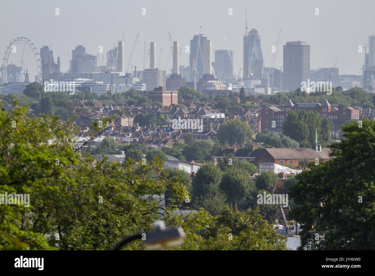 August Weather in London UK A Month of Sunshine and Rain