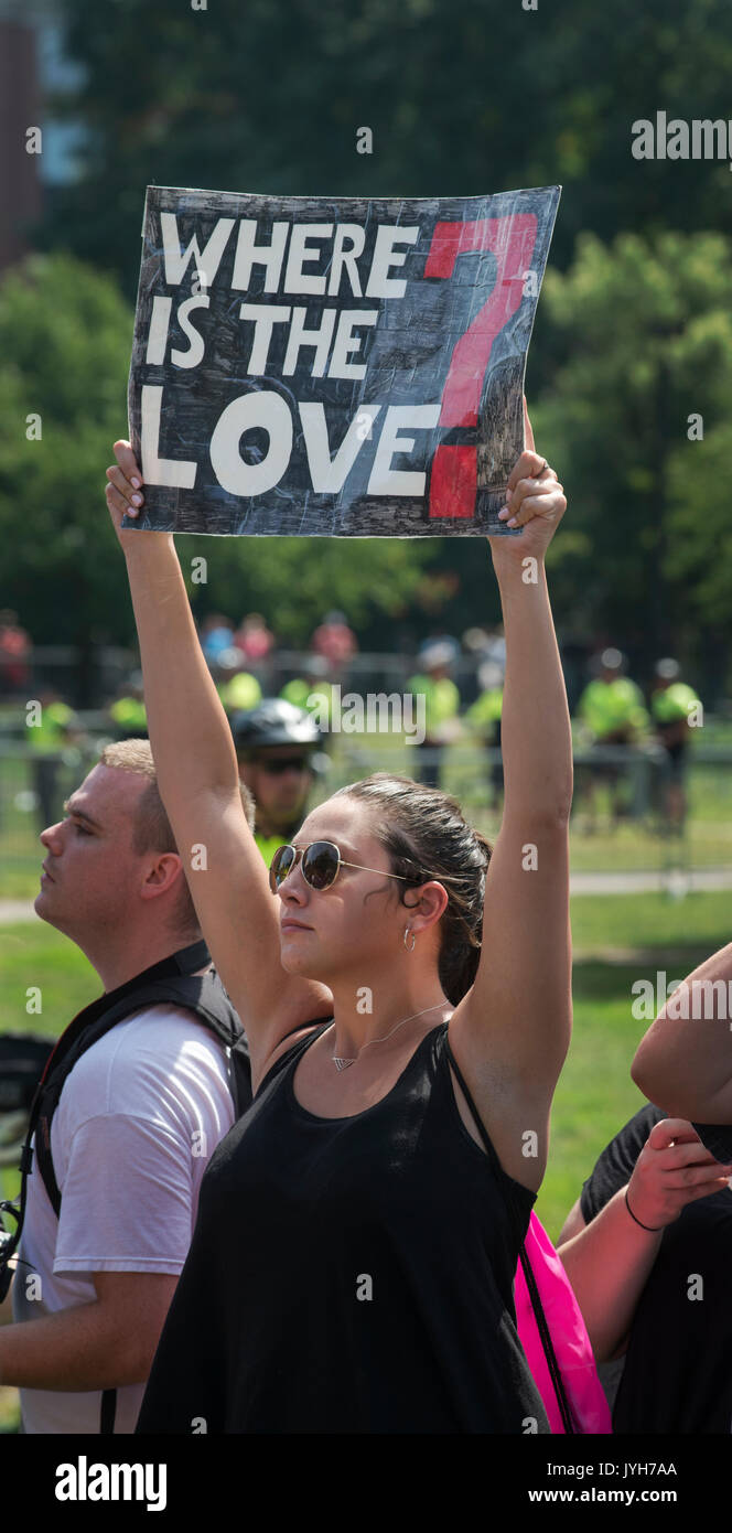 Boston, USA. 19th Aug, 2017. Boston police estimated that up to 40,000 demonstrators gathered at the center of the city at the Boston Common, the United States oldest public park, as a counter protest to a “free speech rally” that was rumored to be attended by white-supremacist groups and individuals involved in the Charlottesville, VA., demonstration that took the life 32-year-old Heather Heyer in August of 2017. The “free speech rally was attended by less than 100 mostly right wing supporters of President Donald Trump. Credit: Chuck Nacke/Alamy Live News Stock Photo