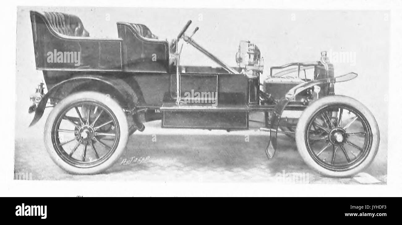 1905 Rover 10 12hp 4 cylinder car without engine bonnet Stock Photo