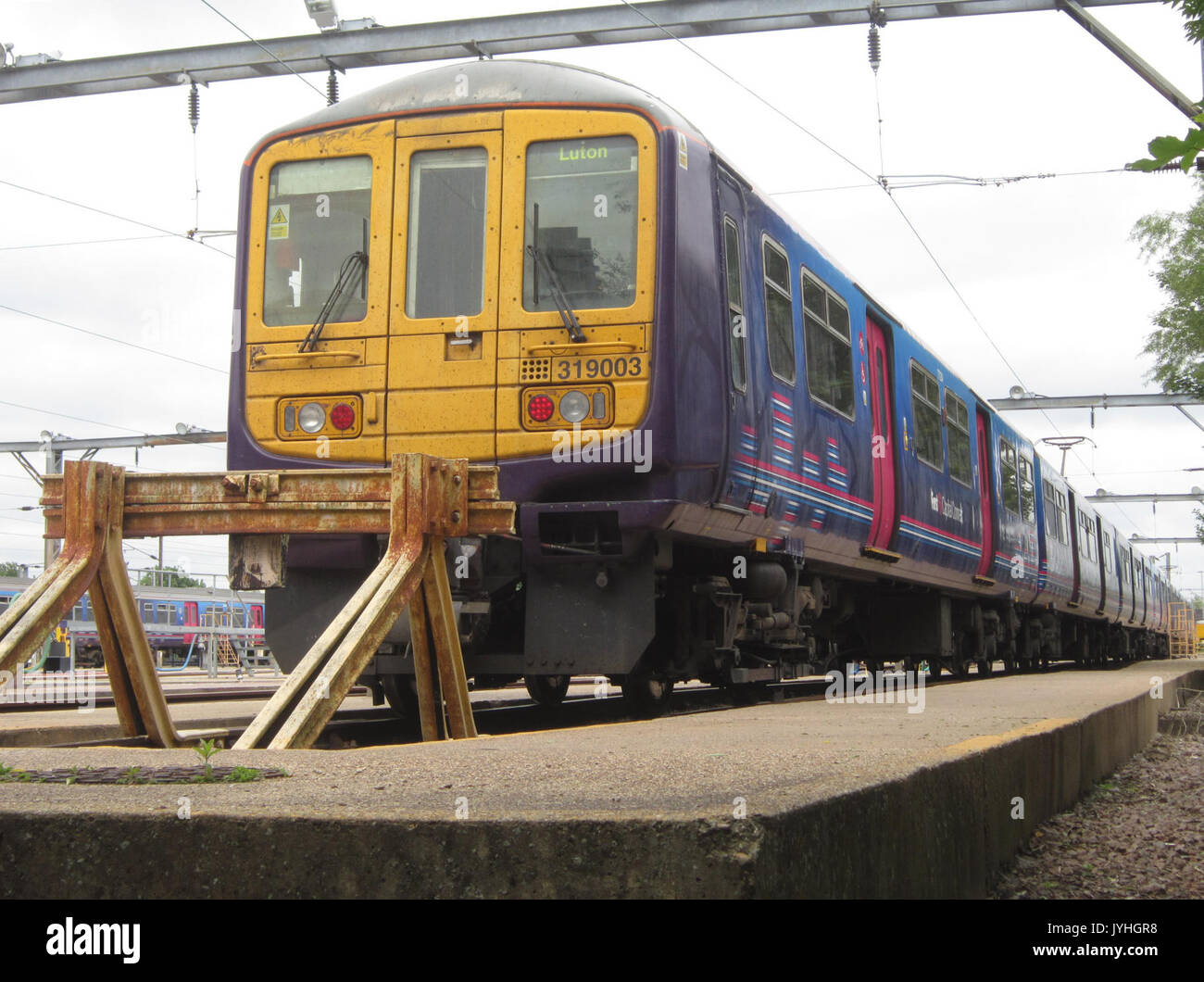 Train in first capital connect hi-res stock photography and images - Alamy
