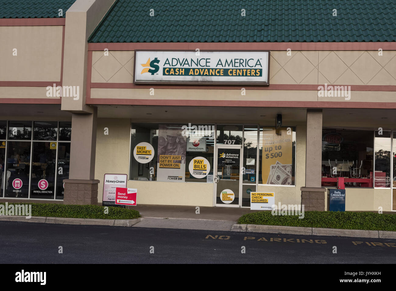 Advance America Cash Advance Center Leesburg, Florida Stock Photo