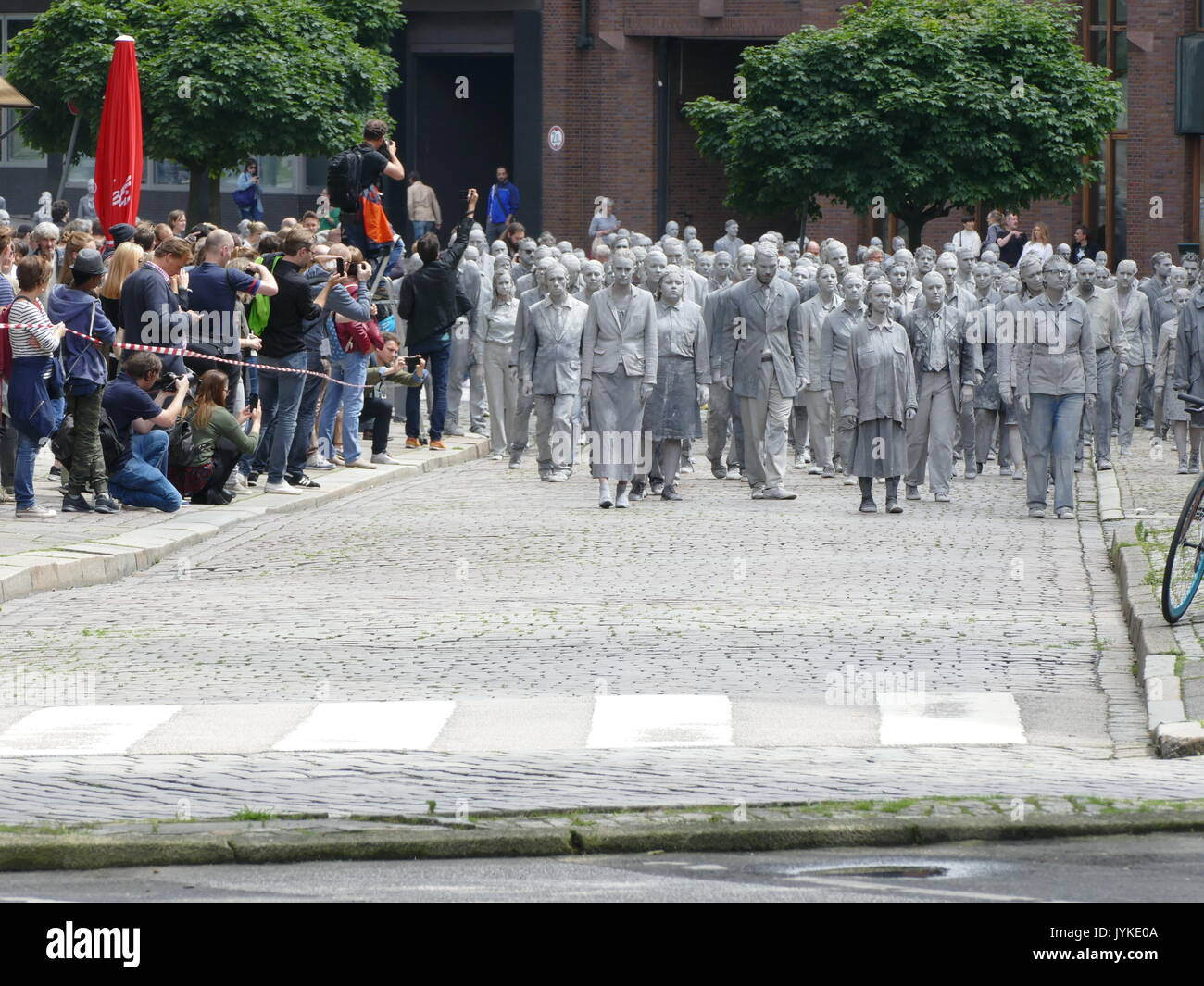 Hamburg 1000 ghostly moving figures zombie creative protest to the G20 for more solidarity and political participation in the world Stock Photo