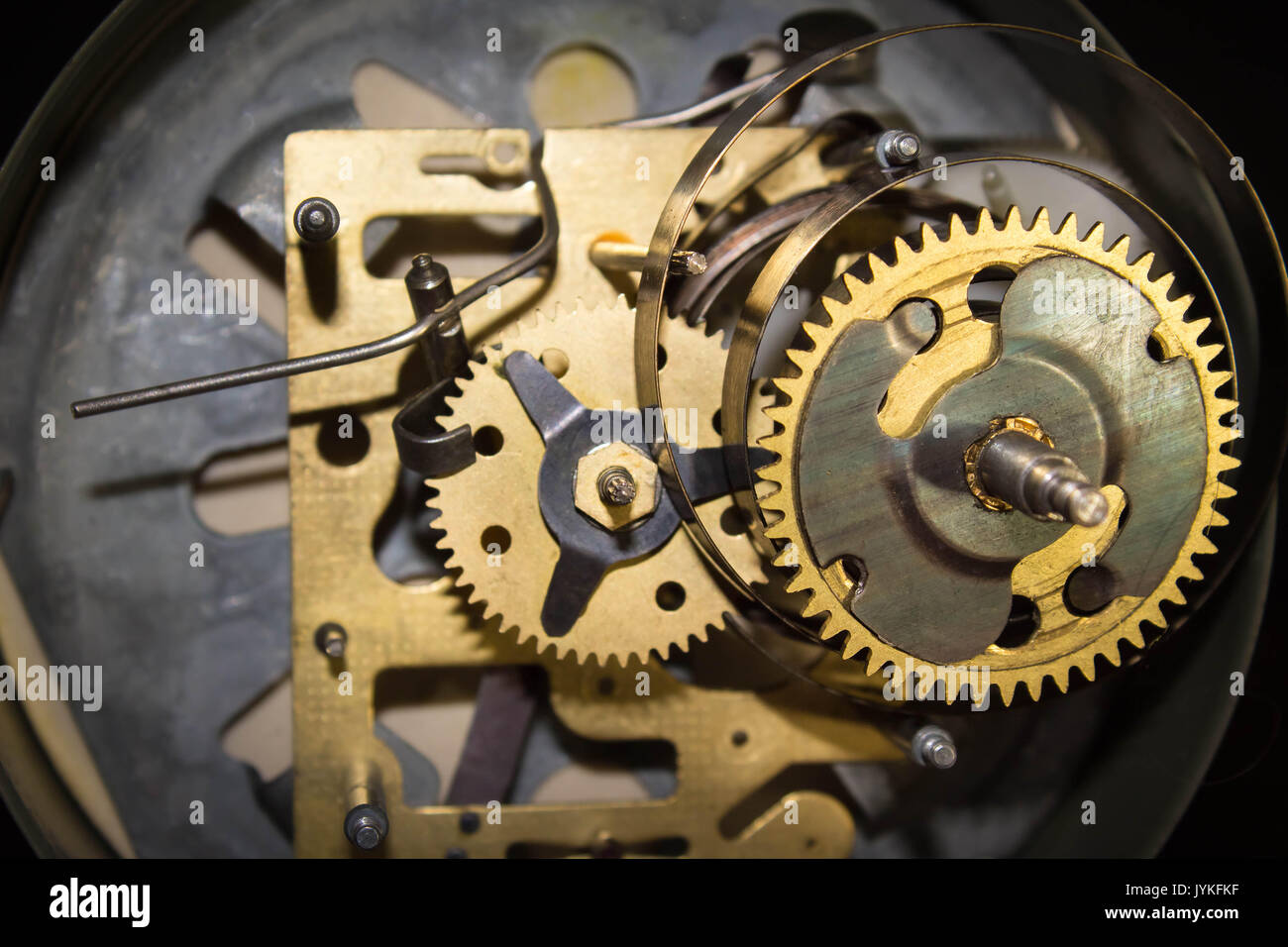 Clock inside gear hires stock photography and images Alamy