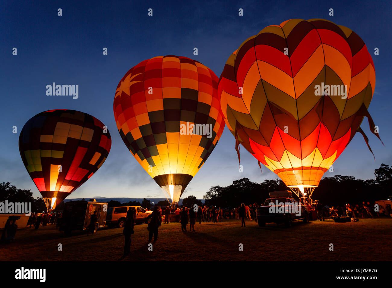 Flight loading hi-res stock photography and images - Alamy