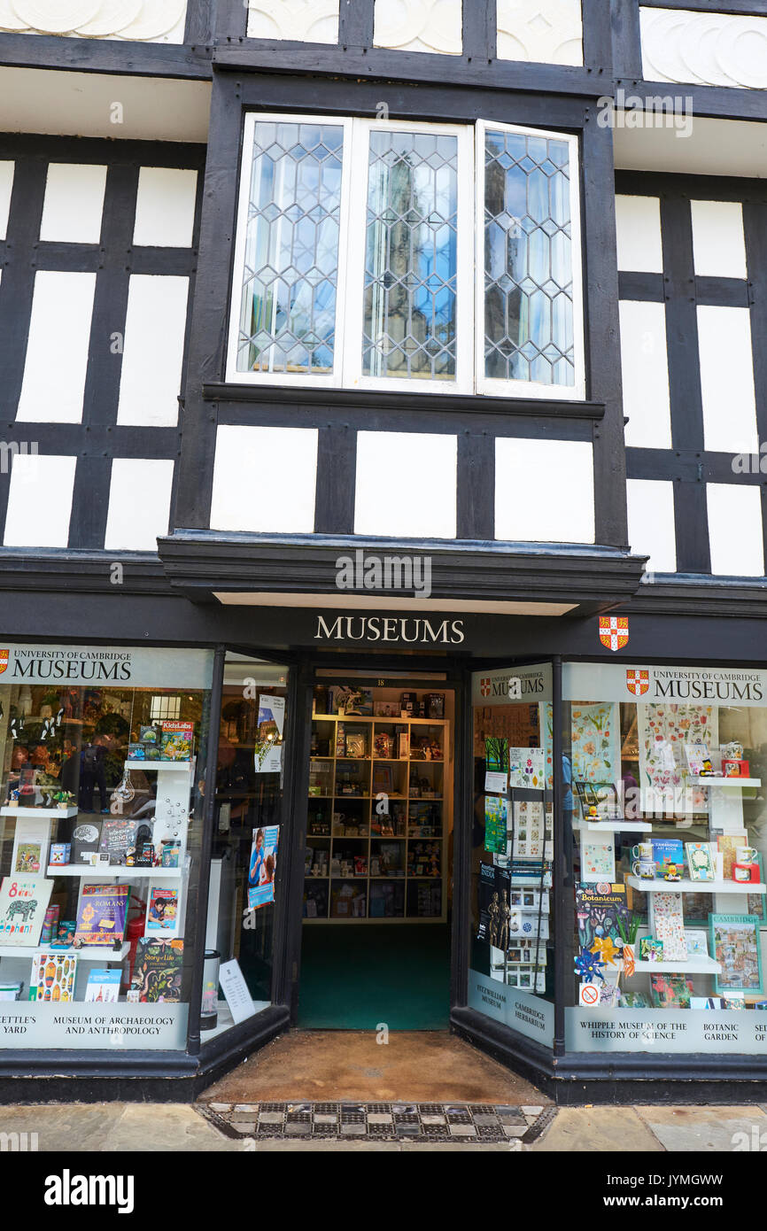 University Of Cambridge Museums Gift Shop, Kings Parade, Cambridge, UK Stock Photo