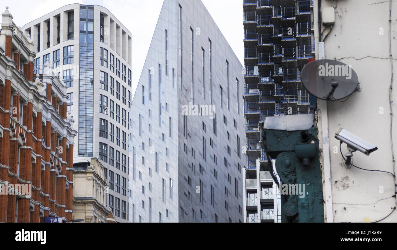 Old street london hi-res stock photography and images - Alamy