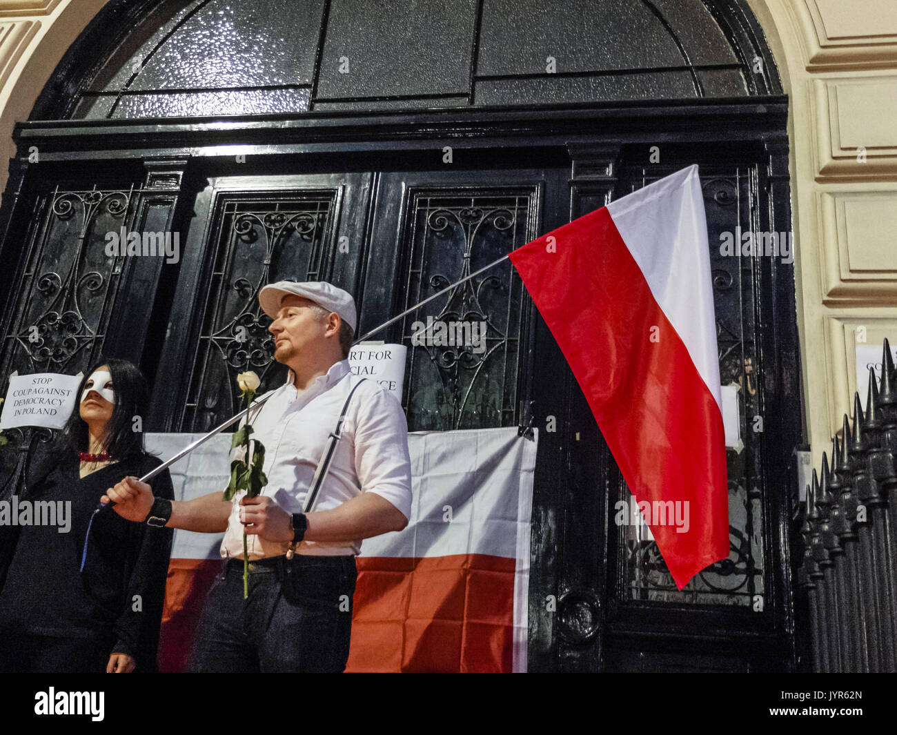 Polish nationals and supporters protest changes to Poland's judicial system in front of the Polish Embassy in London, United Kingdom  Featuring: Protesters Where: London, United Kingdom When: 20 Jul 2017 Credit: Alozie/WENN.com Stock Photo