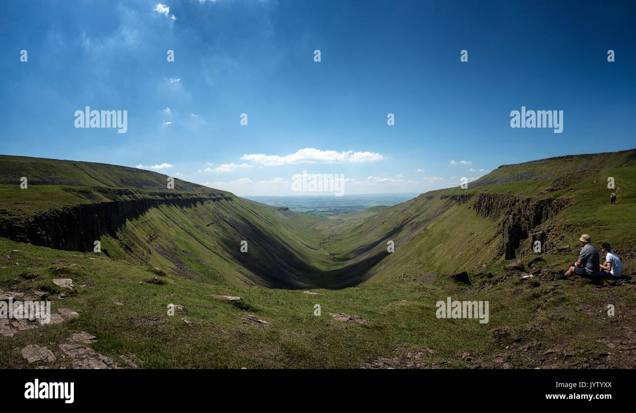 High Cup Nick, a classic U-shaped glaciated valley on the western flanks of the North Pennines Area of Outstanding Natural Beauty Stock Photo