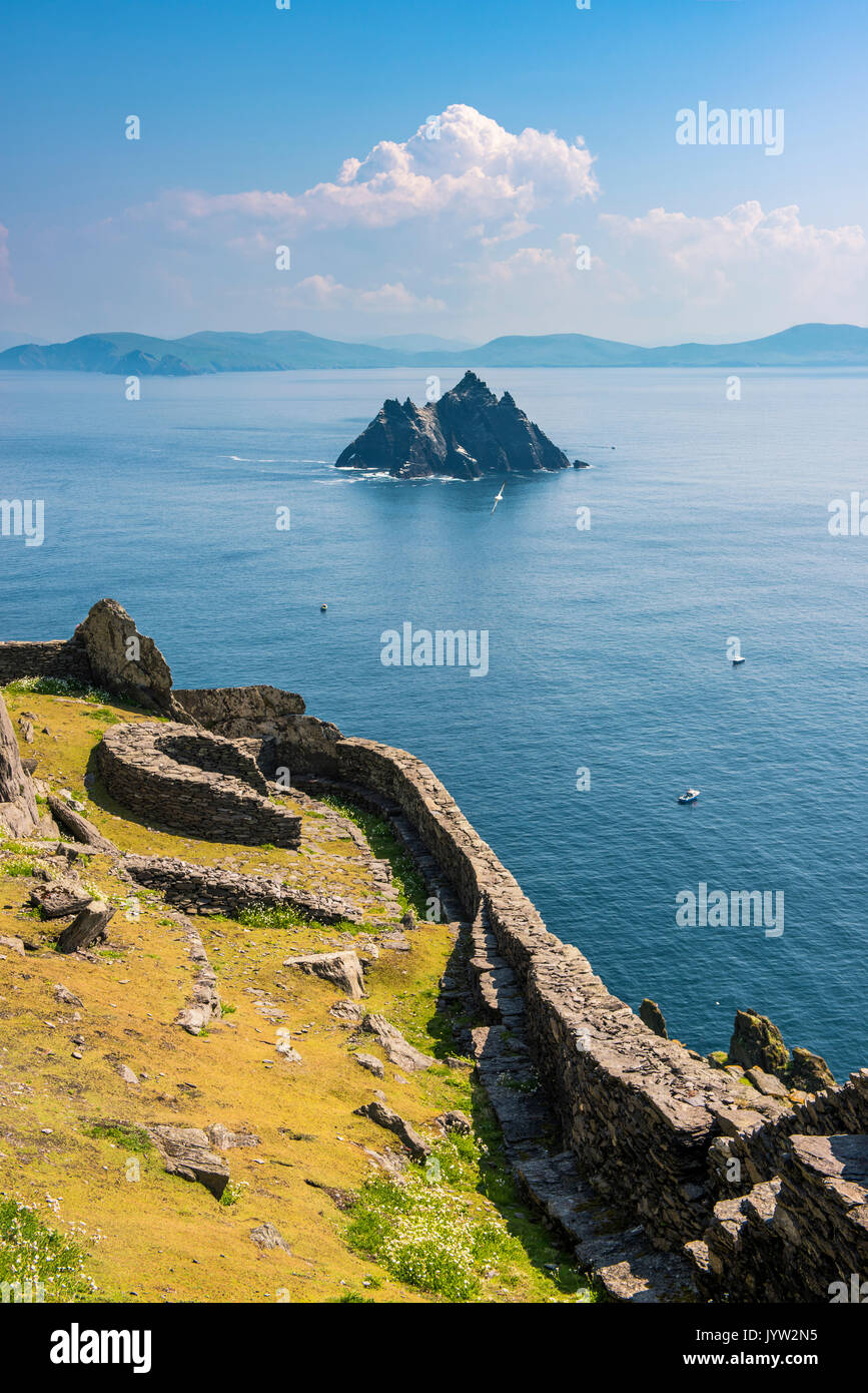 Skellig Michael (Great Skellig), Skellig islands, County Kerry, Munster province, Ireland, Europe. Monastery's architecture on the top of of the islan Stock Photo