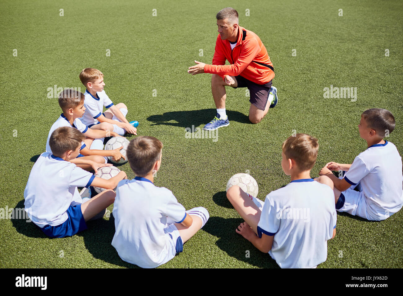 Listeningjunior hires stock photography and images Alamy
