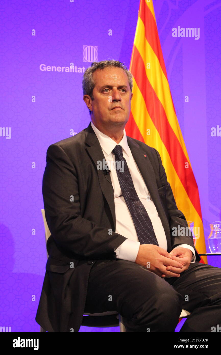 Barcelona, Spain. 20th Aug, 2017. President of the goverment of Catalonia Carles Puigdemont, catalan minister of interior affairs Joaquim Forn and major of the catalan police Josep Lluis Trapero giving details of the terroristic attack on Ramblas during a conference with foreign press at Palau de la Generalitat Credit: Dino Geromella/Alamy Live News Stock Photo
