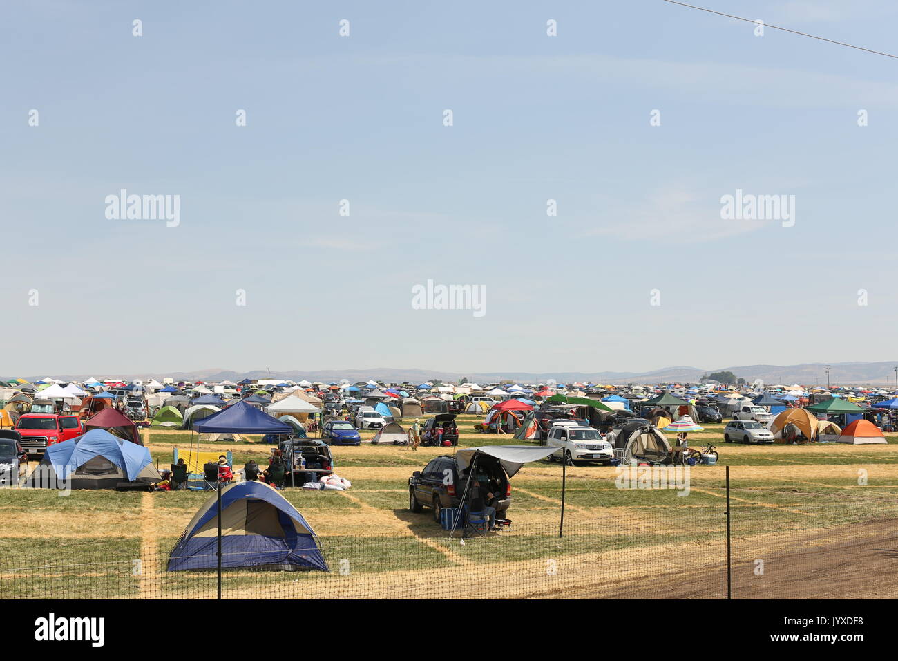 Madras, Oregon, USA. 19th Aug, 2017. Along route 97 and 26, in the path of the full solar eclipse, temporary tent cities have been erected. Hundred of thousands of people are expected to view the full solar eclipse. Credit: Marcel Siegle/Alamy Live News Stock Photo