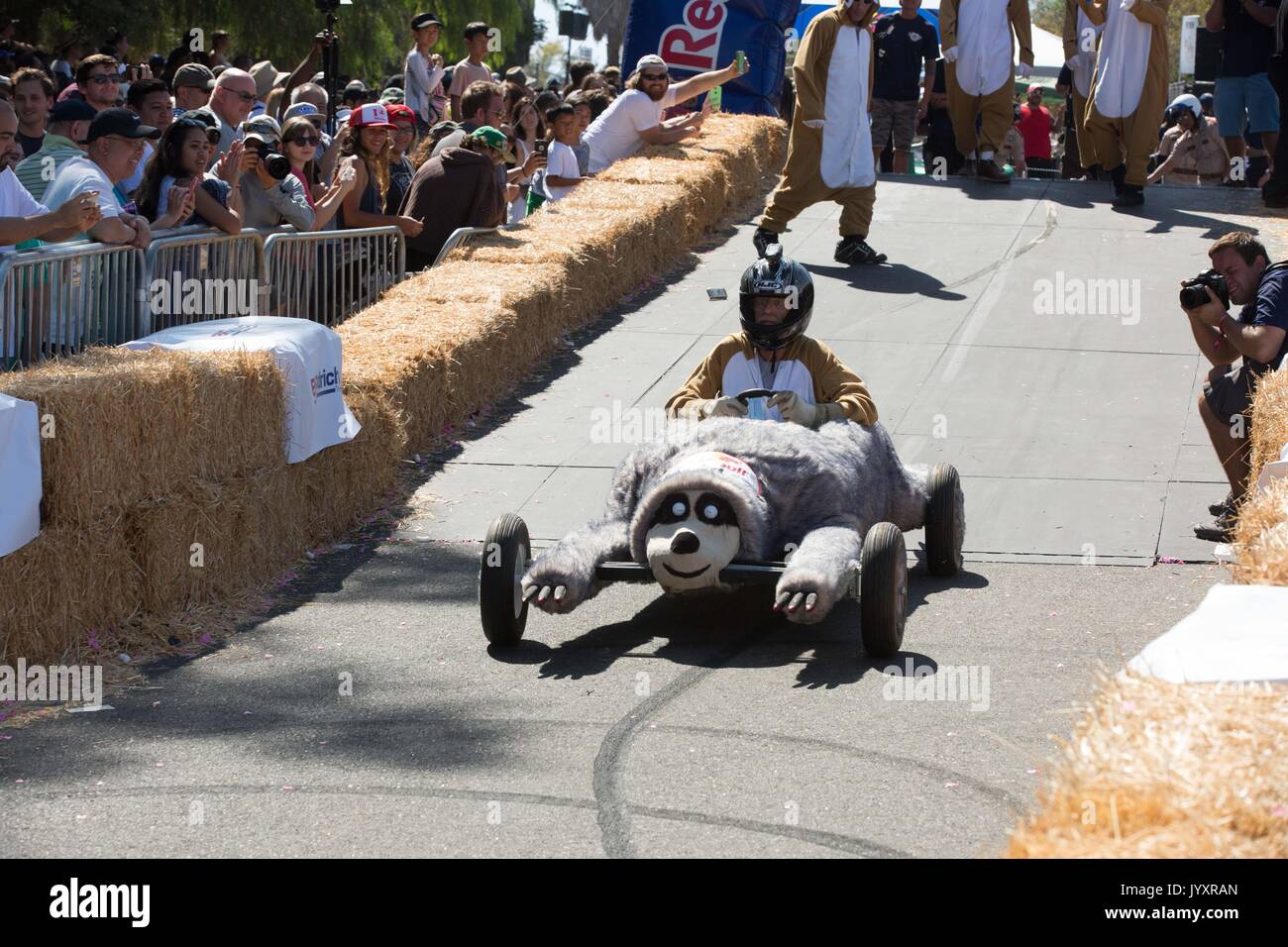 Red Bull Soap Box Race Montreal Editorial Photo - Image of soap, caped:  58999611