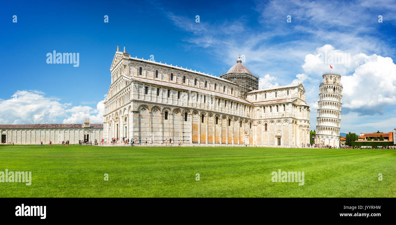Panorama of the leaning tower of Pisa and the cathedral (Duomo) in Pisa, Tuscany, Italy Stock Photo