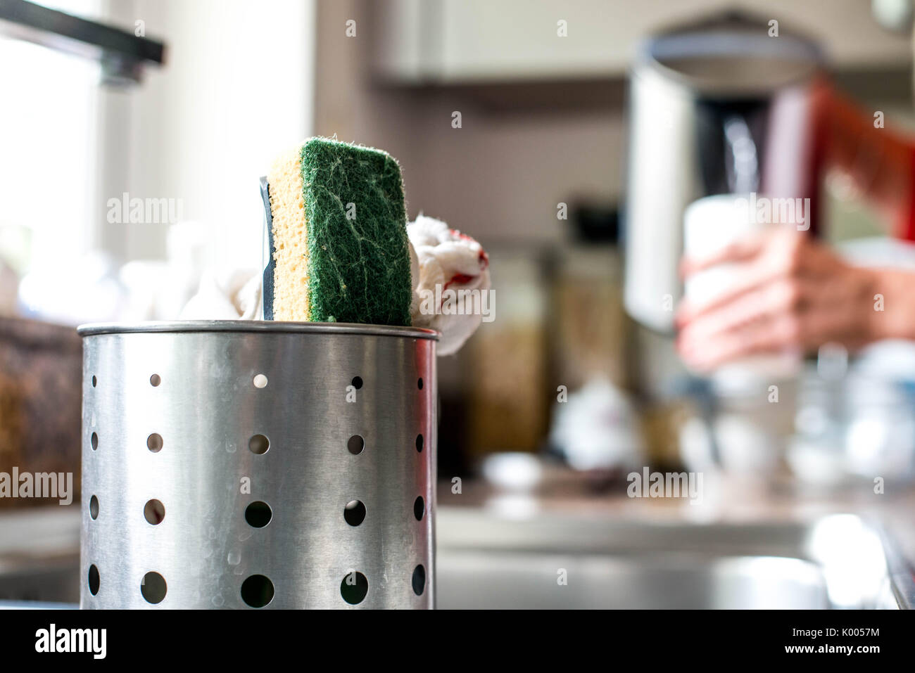 Scouring pad hires stock photography and images Alamy