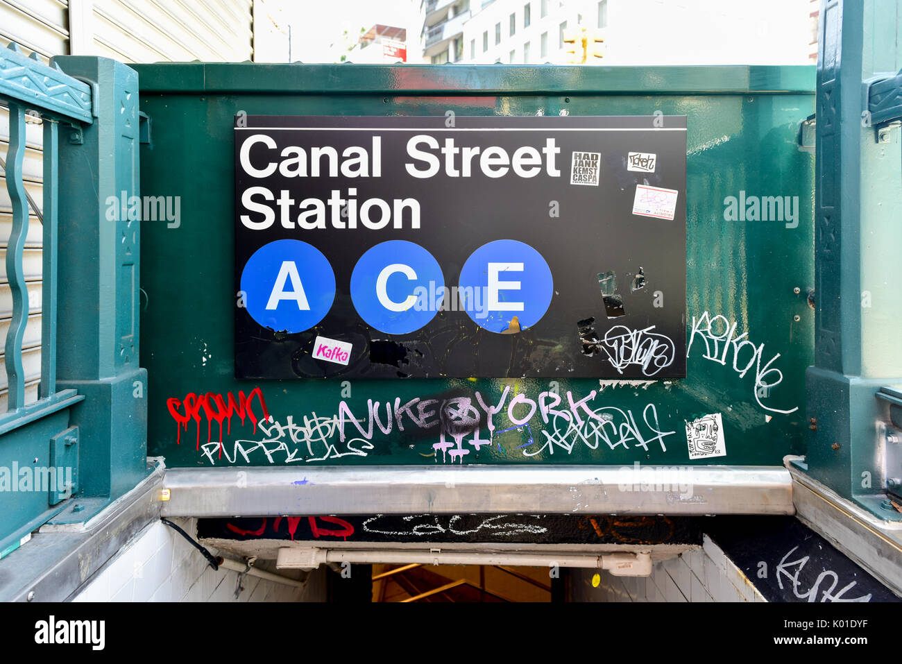 Canal street new york hi-res stock photography and images - Alamy
