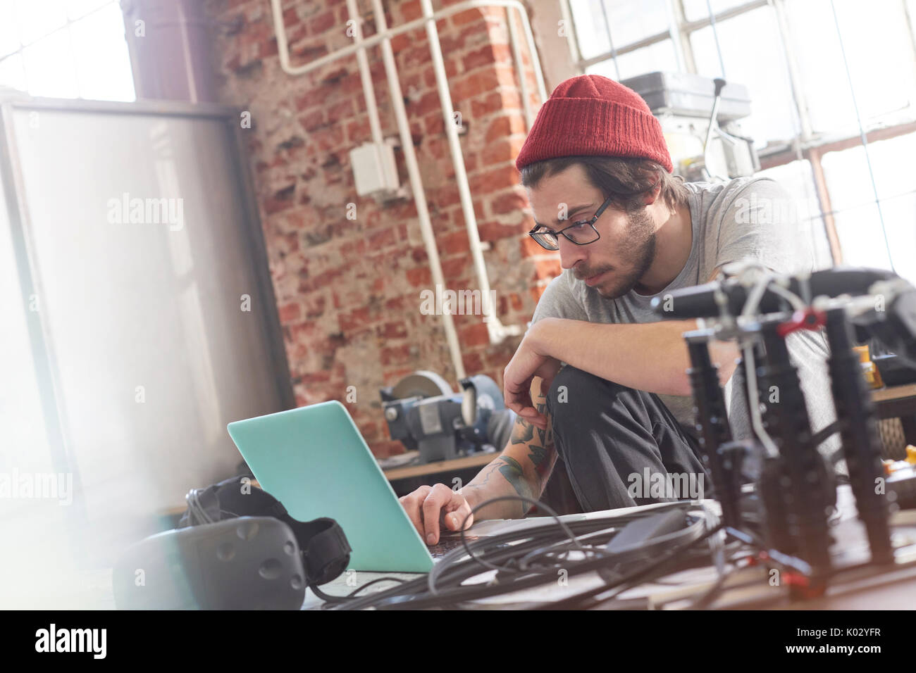 Programmer hi-res stock photography and images - Alamy