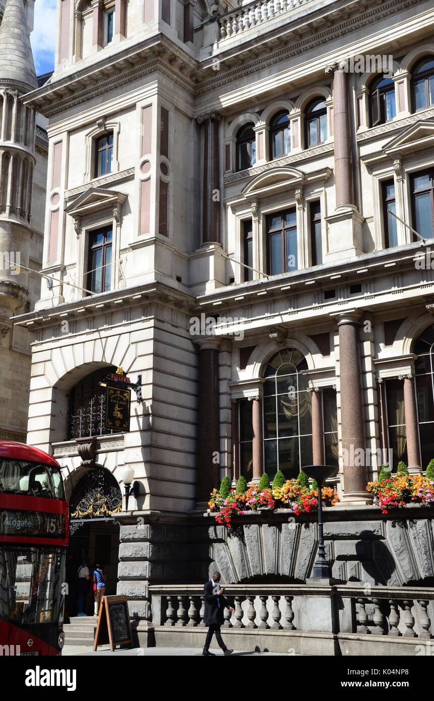 The Old Bank of England Pub, Fleet Street, London Stock Photo - Alamy