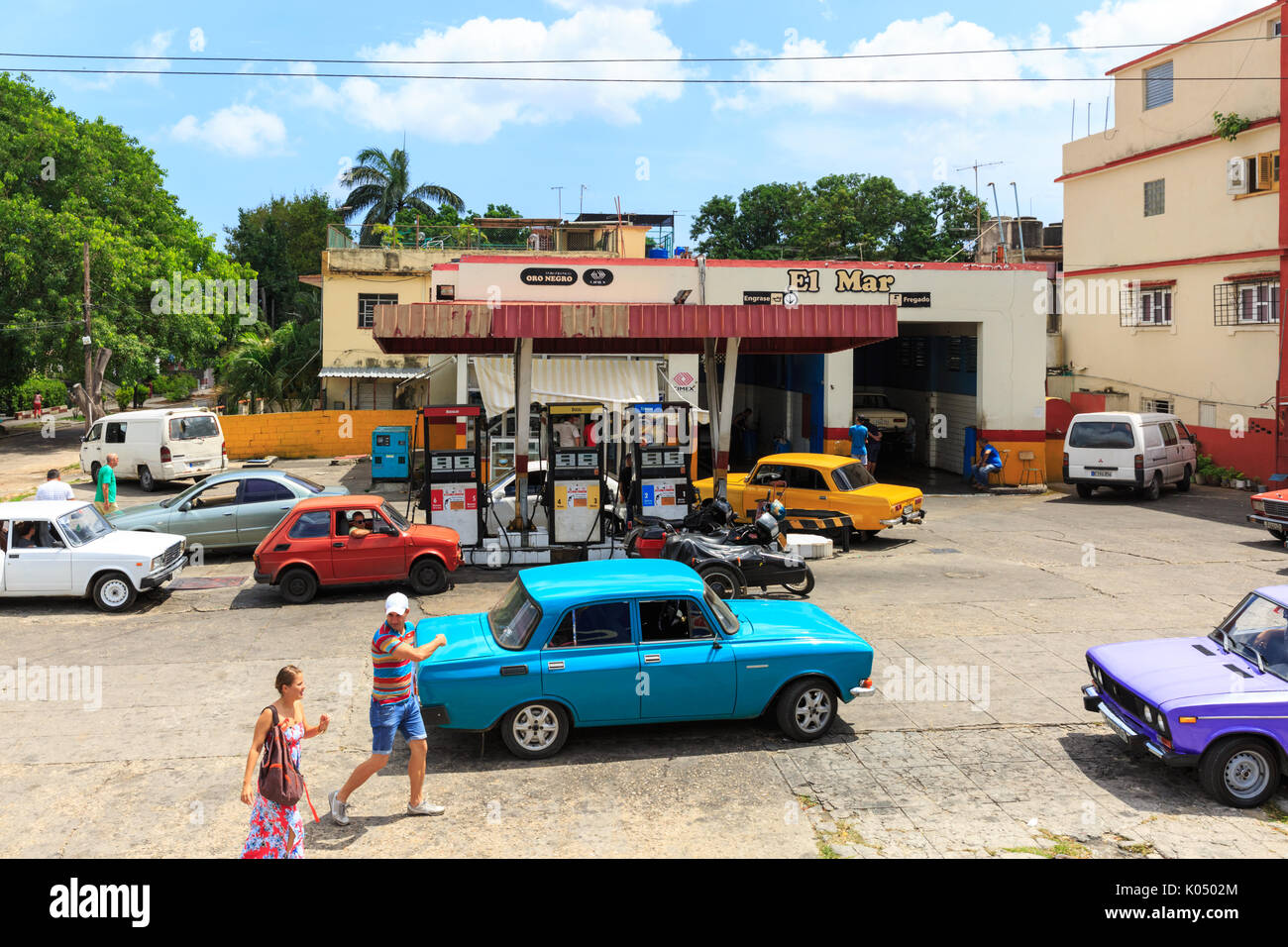Cuban petrol hires stock photography and images Alamy