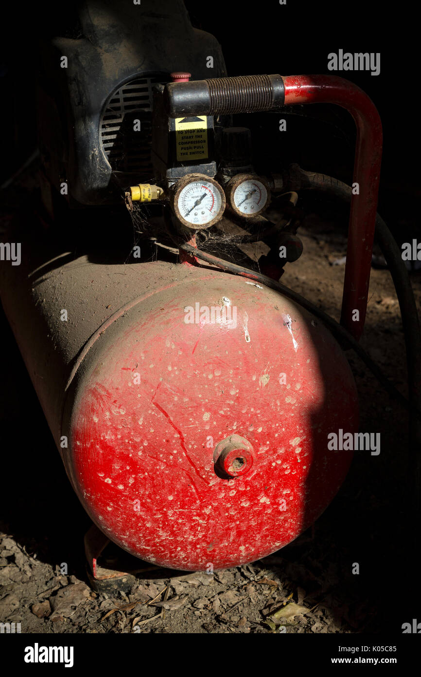red compressor ,Wellhead, Pipeline, Machine Valve, Oil, Scientific