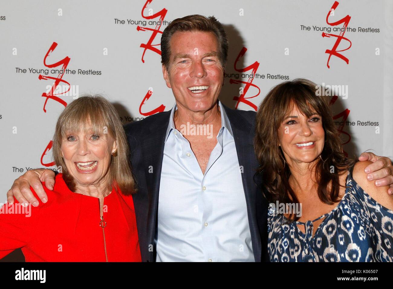 Burbank, CA. 19th Aug, 2017. Marla Adams, Jess Walton, Peter Bergman in attendance for YOUNG AND RESTLESS Fan Club Dinner, Burbank Convention Center, Burbank, CA August 19, 2017. Credit: Priscilla Grant/Everett Collection/Alamy Live News Stock Photo