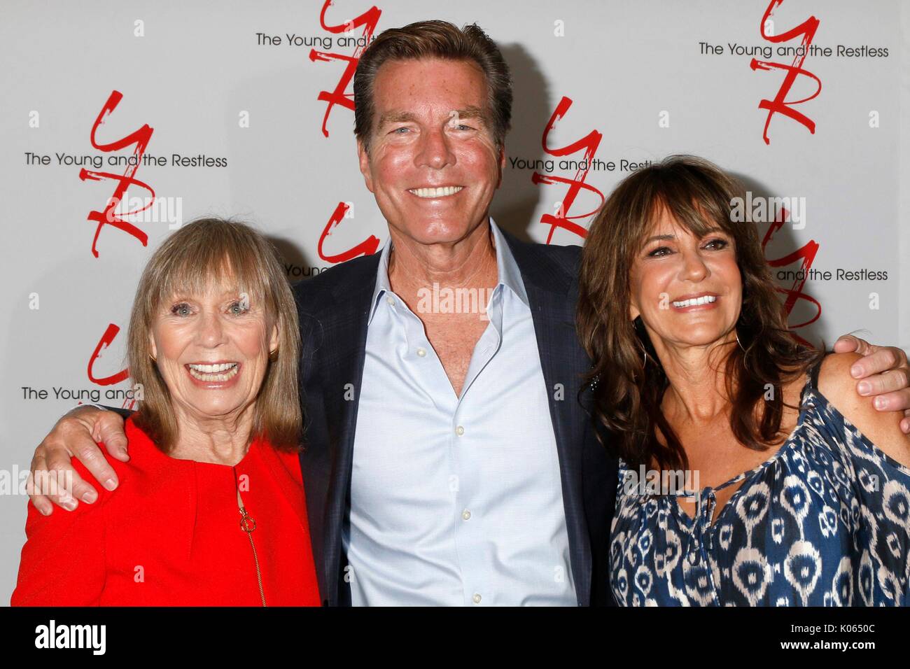 Burbank, CA. 19th Aug, 2017. Marla Adams, Peter Bergman, Jess Walton in attendance for YOUNG AND RESTLESS Fan Club Dinner, Burbank Convention Center, Burbank, CA August 19, 2017. Credit: Priscilla Grant/Everett Collection/Alamy Live News Stock Photo