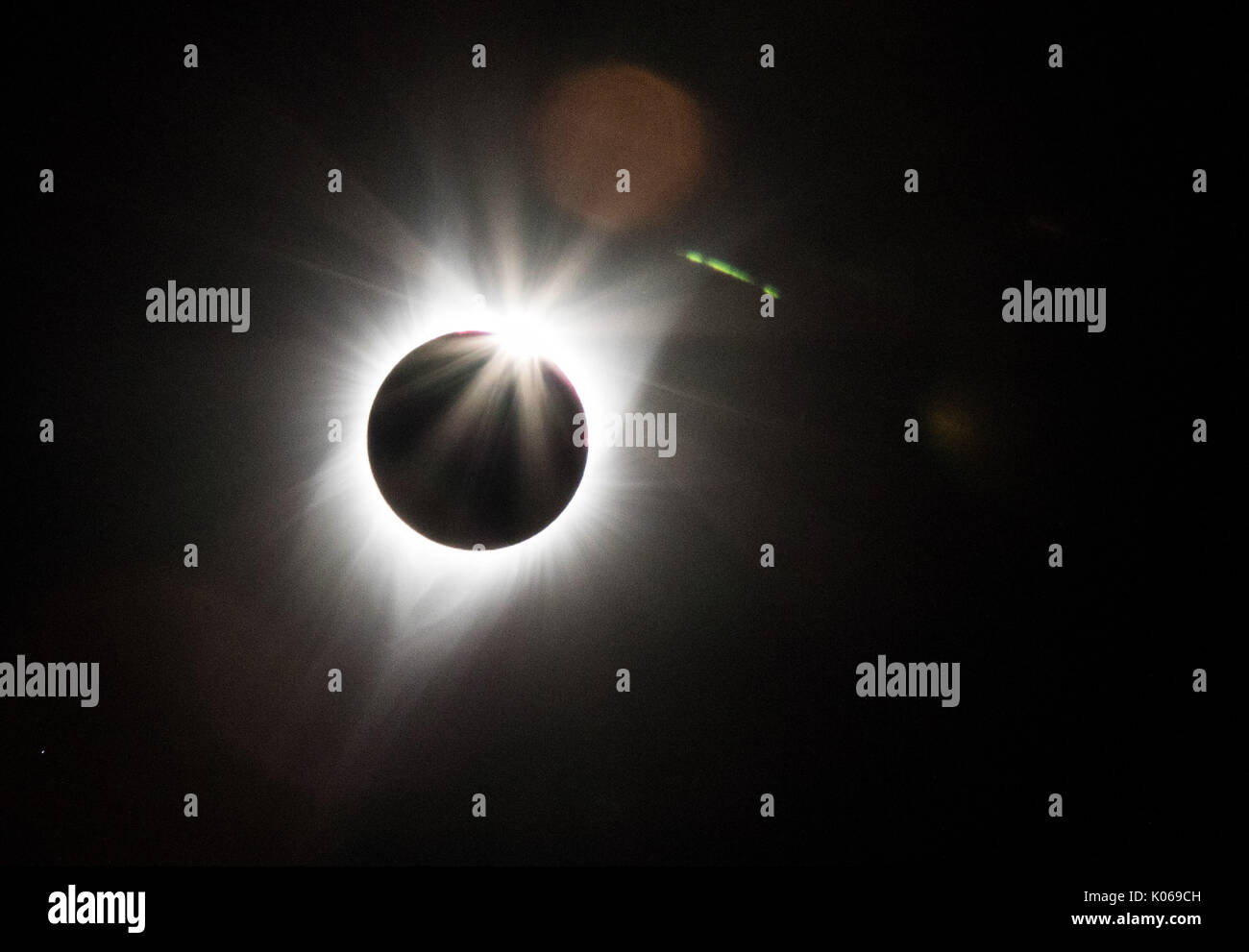 Driggs, Idaho, USA. 21st Aug, 2017. Solar Eclipse in the totality zone in Driggs Idaho on Monday August 21, 2017 Credit: Kevin Warn/ZUMA Wire/Alamy Live News Stock Photo