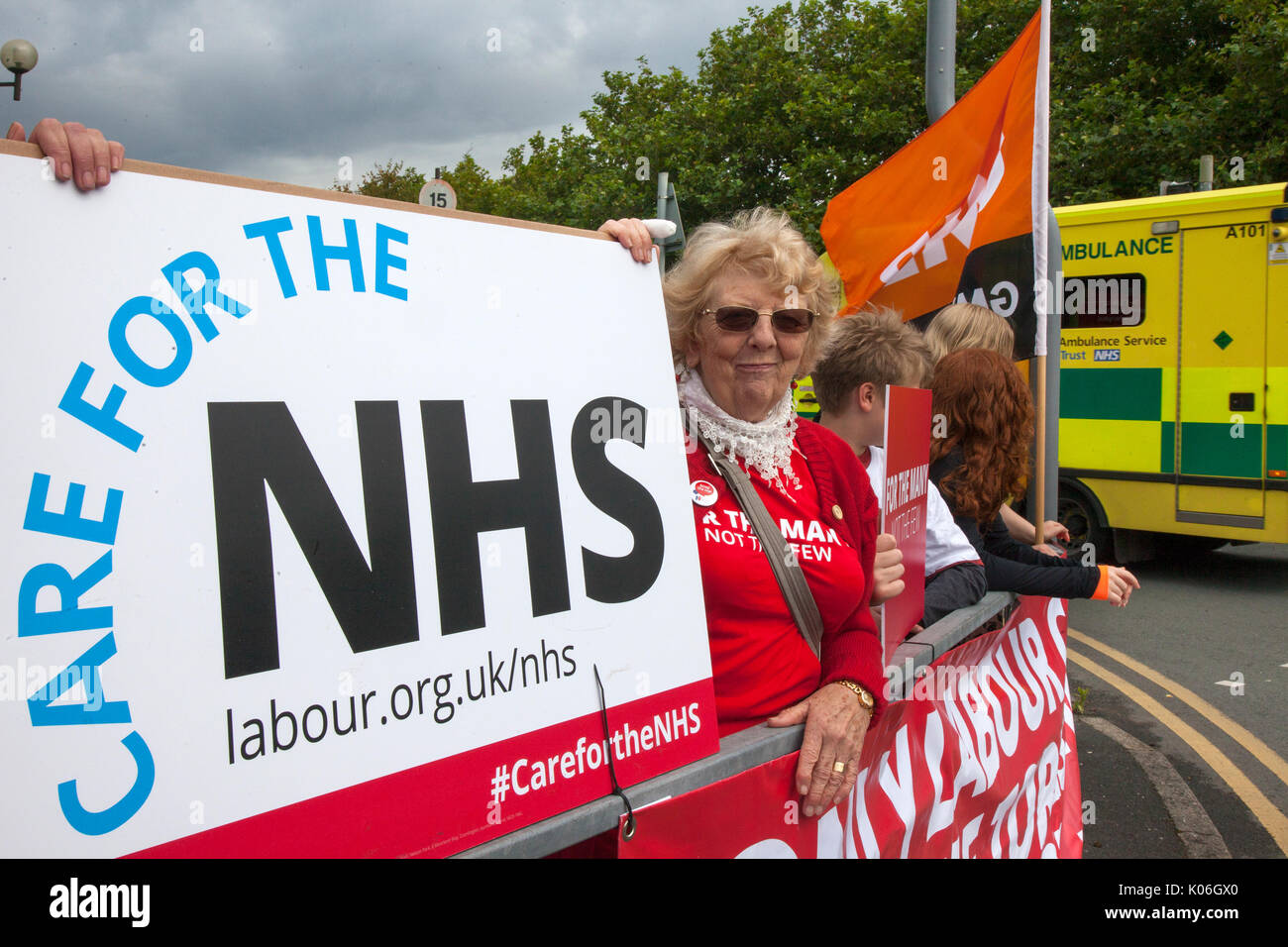Southport, Lancashire, UK. 22nd Aug, 2017. GMB protests against NHS cuts outside Southport and Formby NHS Trust hospital as Jeremy Hunt visits on a fact finding tour. The Health Secretary has congratulated staff for “exceptional improvement” made at Southport and Ormskirk. The Trust was the most improved in England between January and March for getting patients home from hospital. GMB, the union for health and care workers, demands the Government marks International Nurses Day to end the 'cruel' public sector pay cap. Credit; MediaWorldImages/AlamyLiveNews. Stock Photo