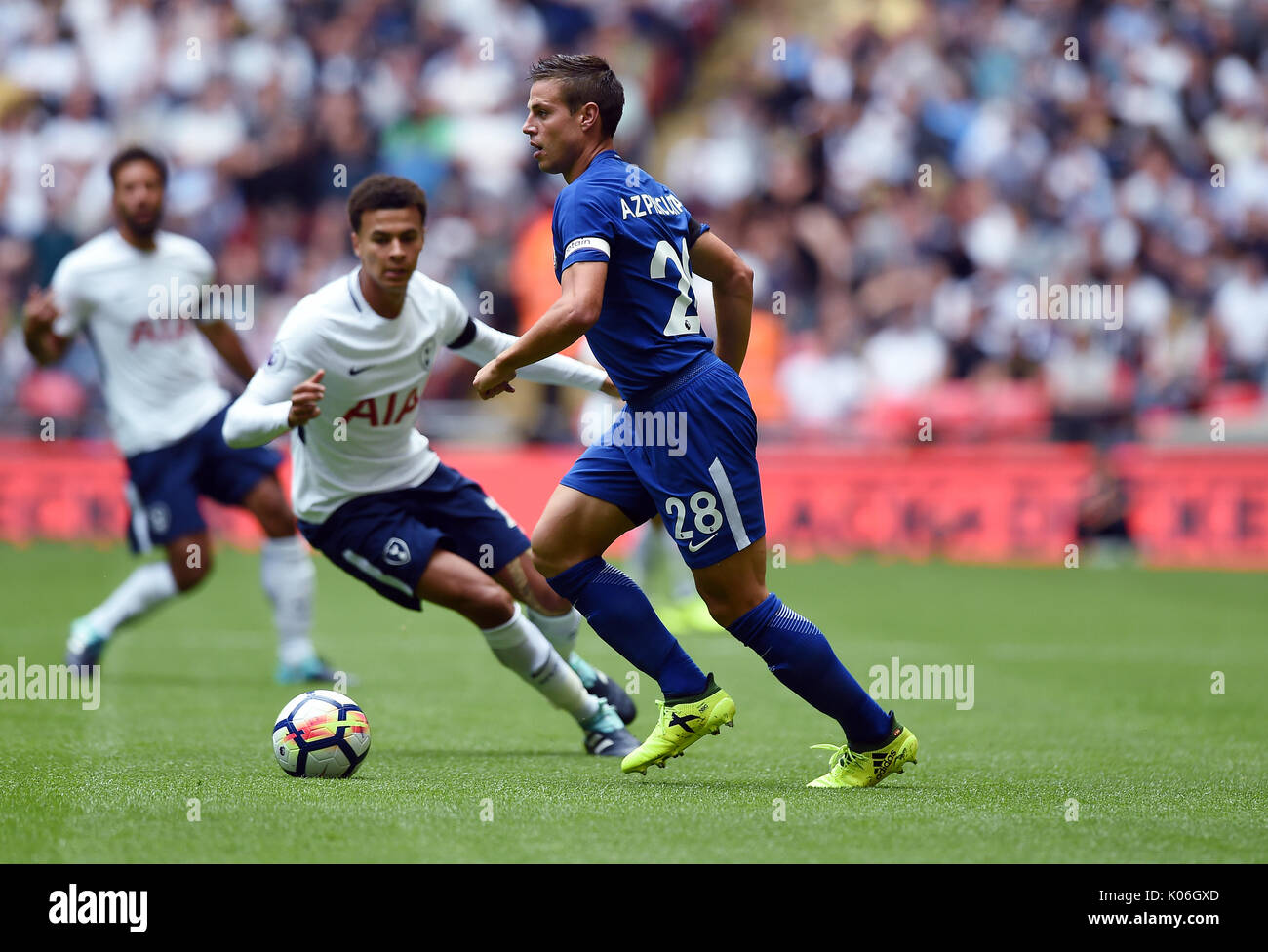 LONDON, ENGLAND - FEBRUARY 22, 2020: Reece James of Chelsea and Harry Winks  of Tottenham pictured during the 2019/20 Premier League game between Chelsea  FC and Tottenham Hotspur FC at Stamford Bridge Stock Photo - Alamy