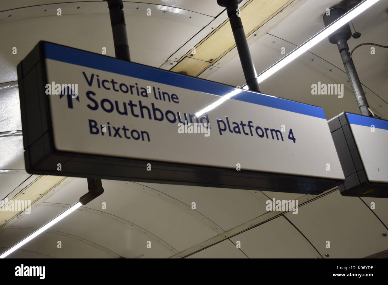 Brixton tube sign hi-res stock photography and images - Alamy