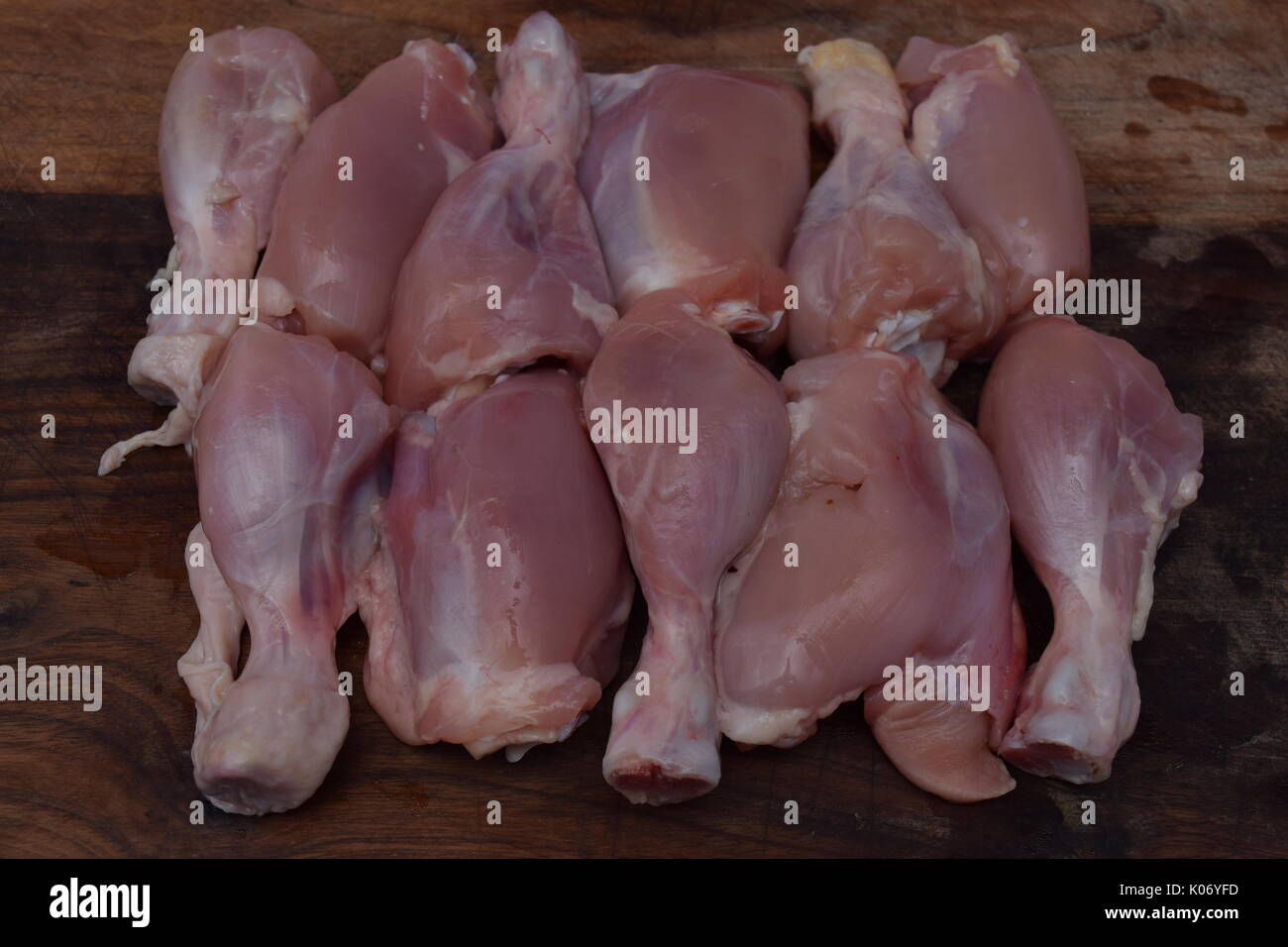 Uncooked chicken drumsticks Stock Photo Alamy