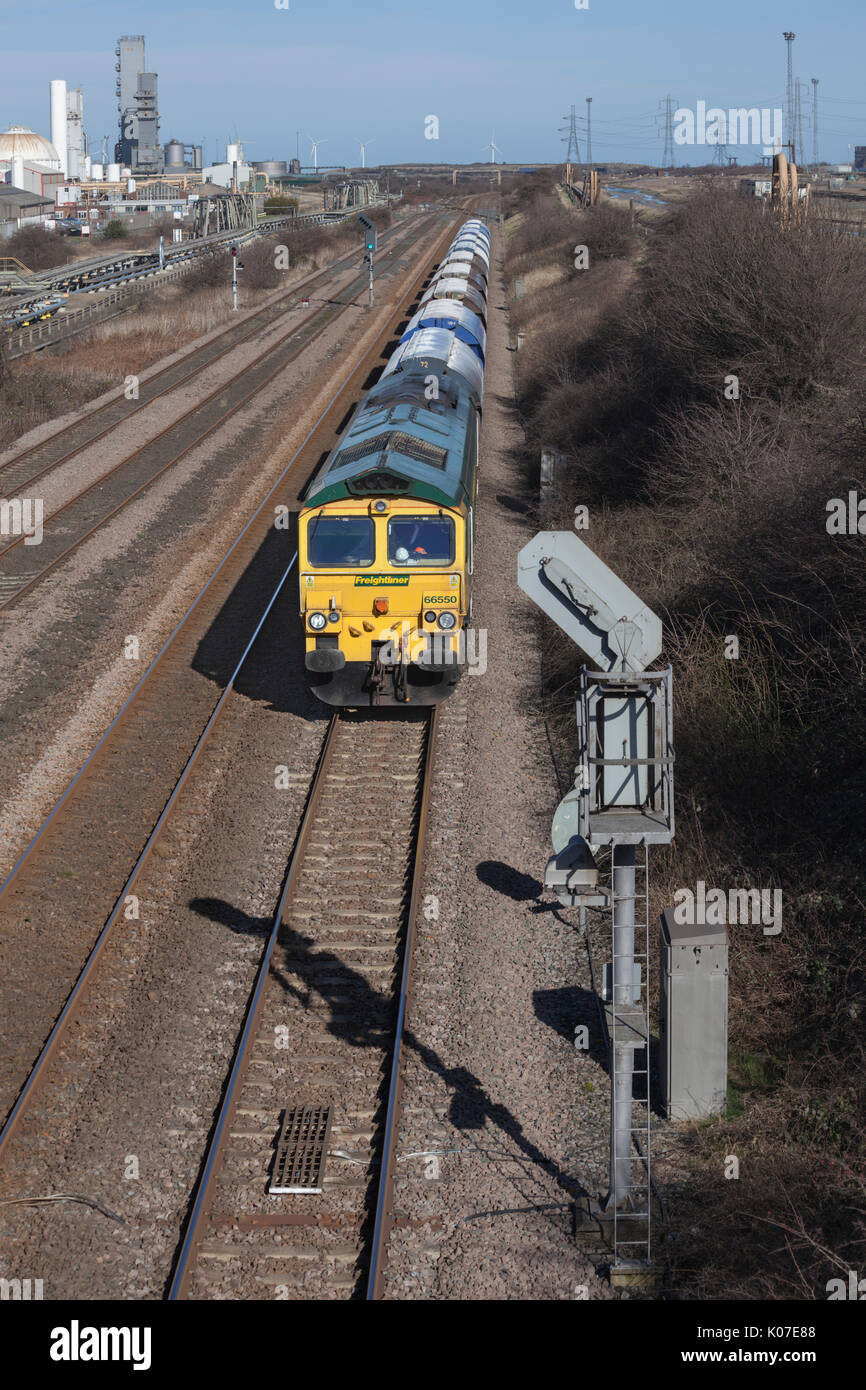 A Freightliner class 66 passes Grangetown (Teesside) with